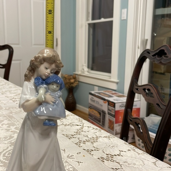 NAO by LLADRO #1107 We’re Sleepy Ceramic collectible figurine - Picture 5 of 5